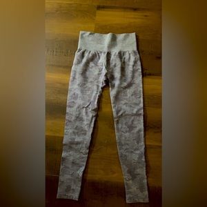 Amazon purple booty scrunch leggings